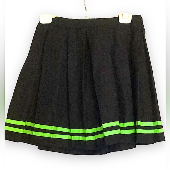 Hot Topic Skirts Hot Topic Pleated Mini Skirt With Green Stripe